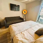 Hom I A Estrenar Estudio Con Airea En Calle Curico